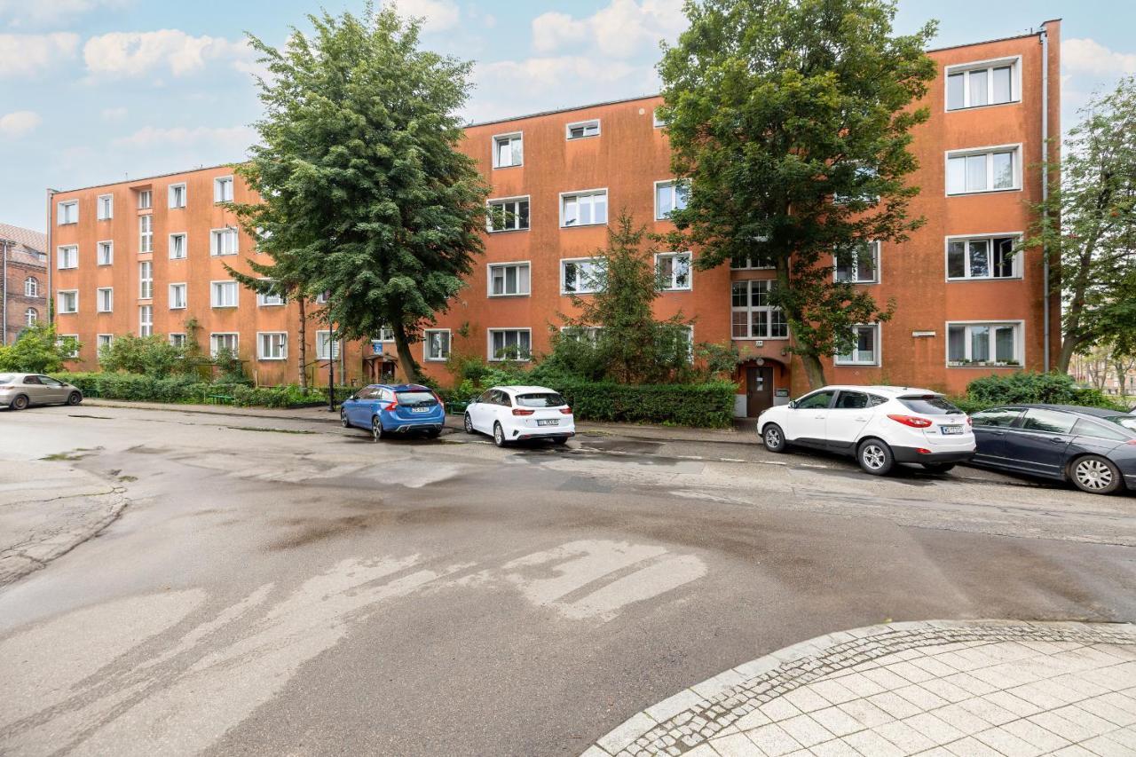 Beautiful One Bedroom Apartment Zamkowa By Rent Like Home グダニスク エクステリア 写真