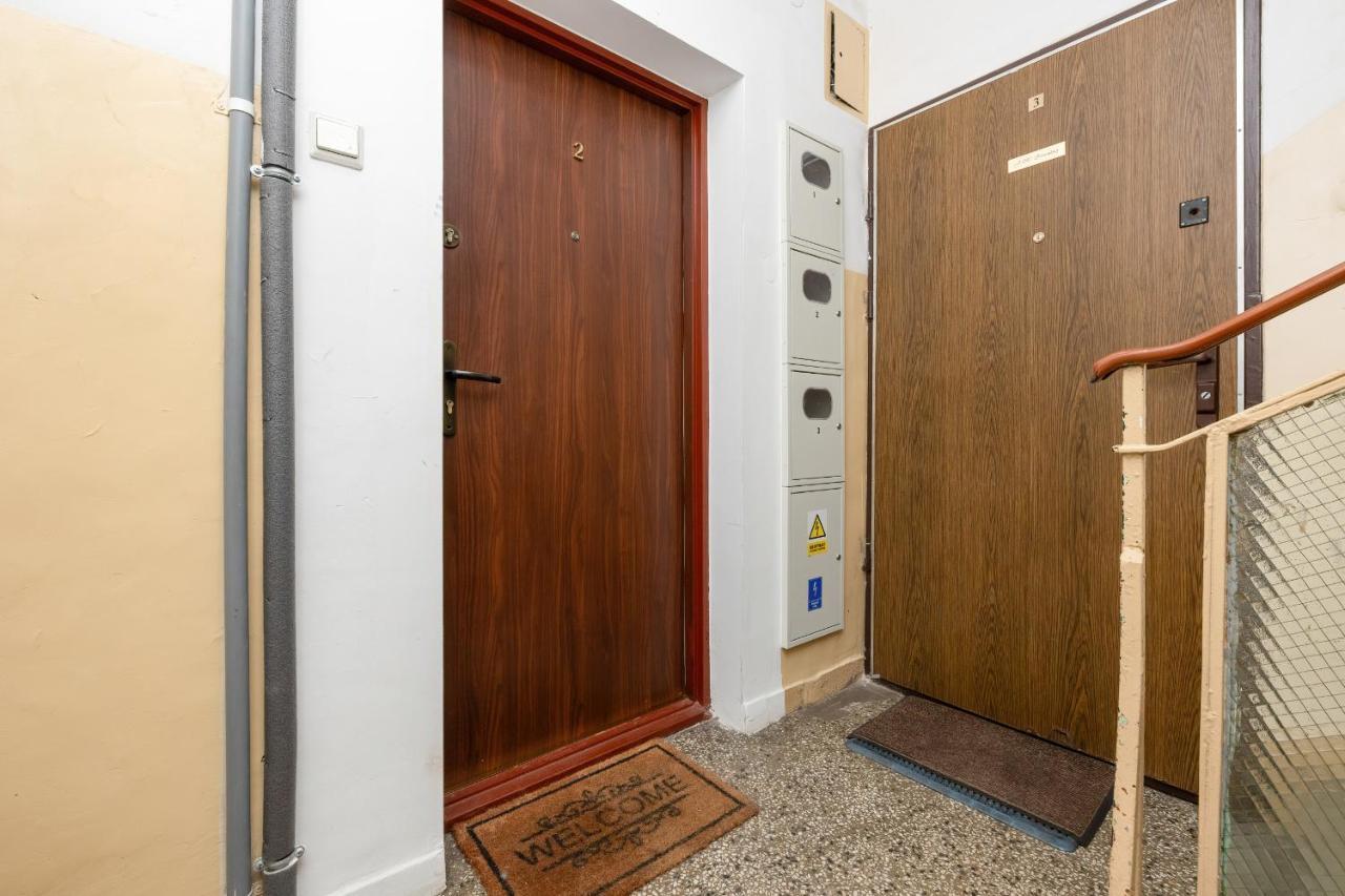 Beautiful One Bedroom Apartment Zamkowa By Rent Like Home グダニスク エクステリア 写真