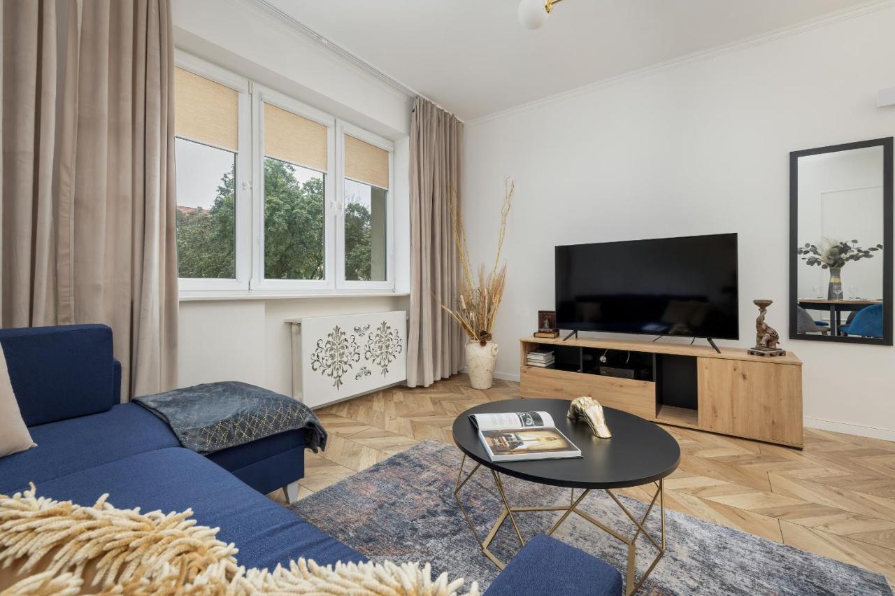 Beautiful One Bedroom Apartment Zamkowa By Rent Like Home グダニスク エクステリア 写真